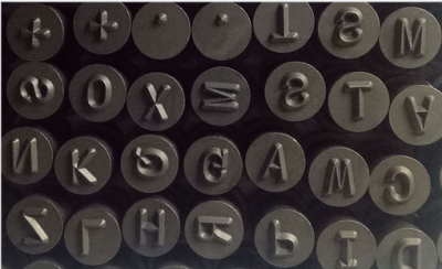 Стальные буквы для машин и оборудования